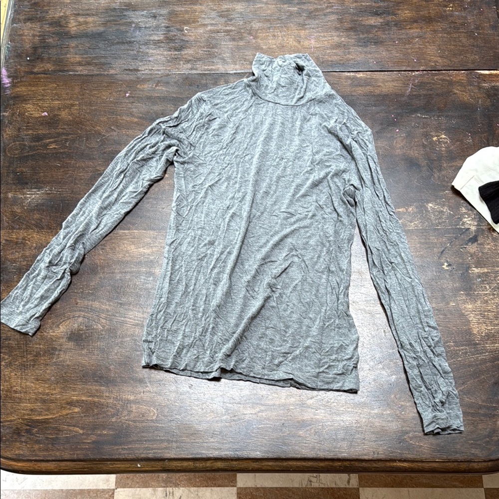H&M Gray Women's Turtleneck Top